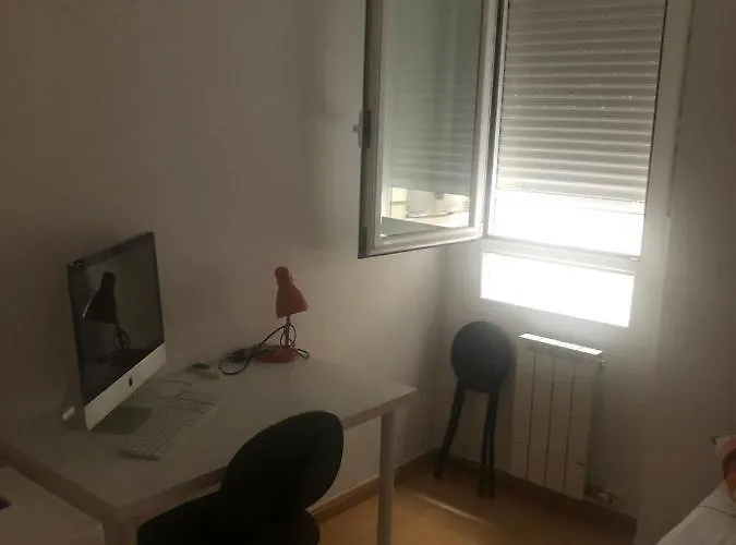 Piso En El Casco Historico, Aparcamiento Gratuito * Zaragoza